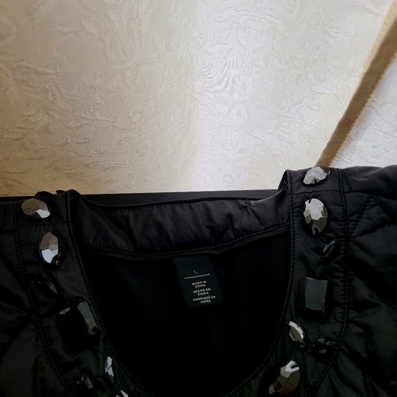 WHBM....STUNNING PUFFER JACKET - Picture 5 of 6